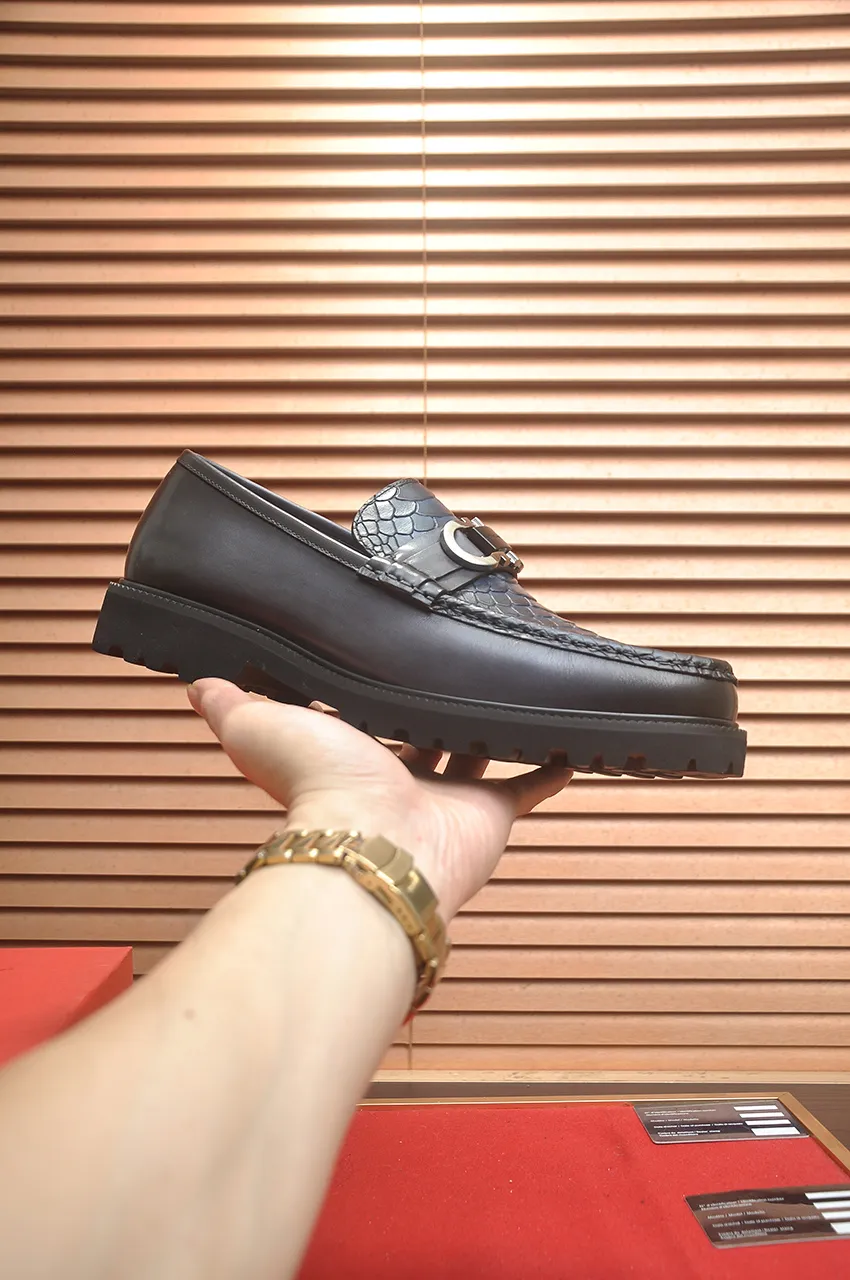 Men's Men's Shoes💰560💶[[HERMES]] (High-end Niuli) New 🍀 HERMES - top version of Ferragamo's classic casual leather shoes! Made of imported original cowhide, the inner top layer is comfortable cowhide lining! Original wear-resistant rubber outsole! High quality products! Code number 38-45 (45 customized)